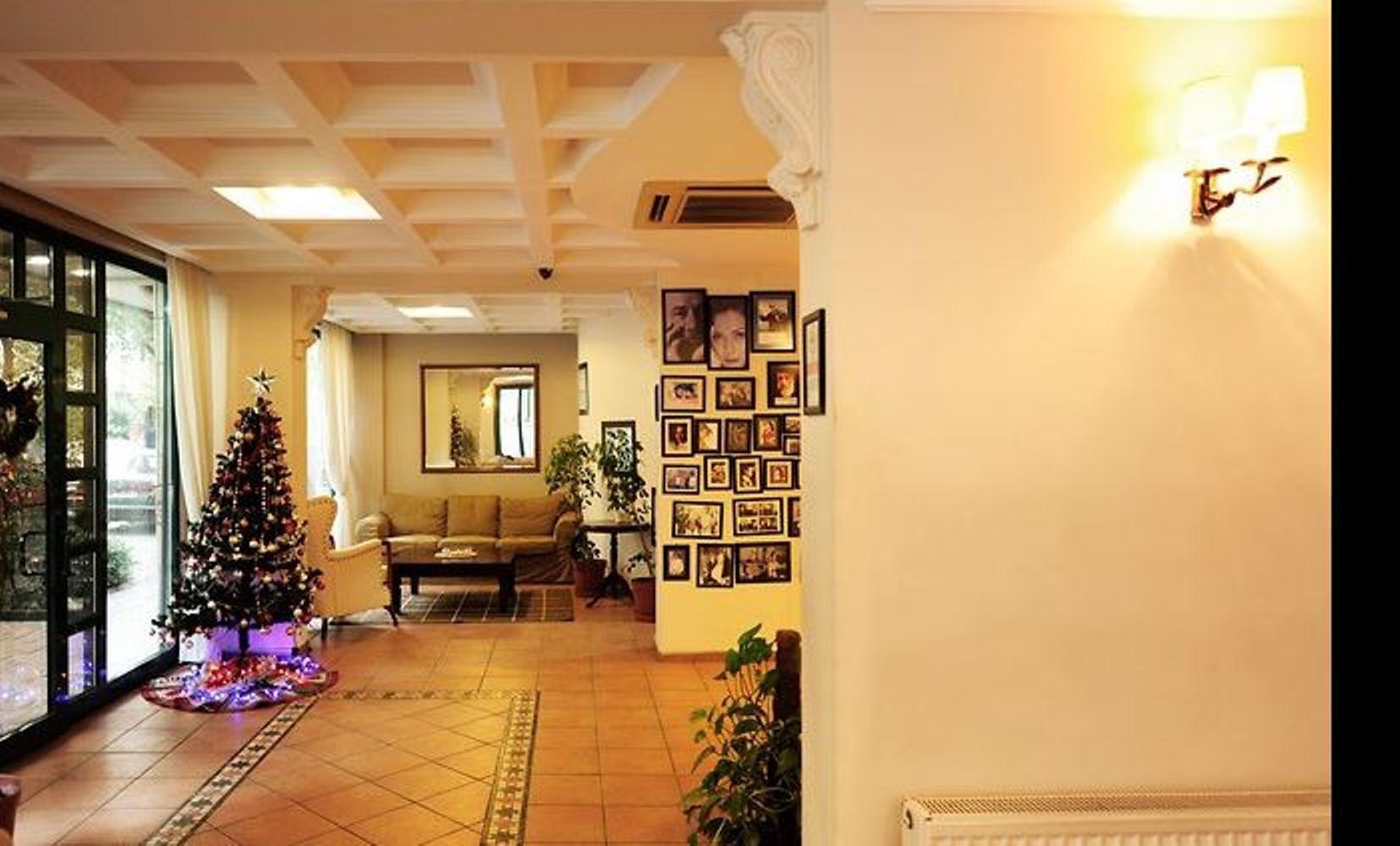 Uestuen Hotel Alsancak Ізмір Екстер'єр фото