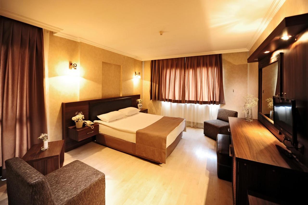 Uestuen Hotel Alsancak Ізмір Екстер'єр фото