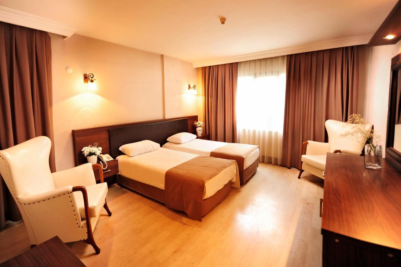 Uestuen Hotel Alsancak Ізмір Екстер'єр фото