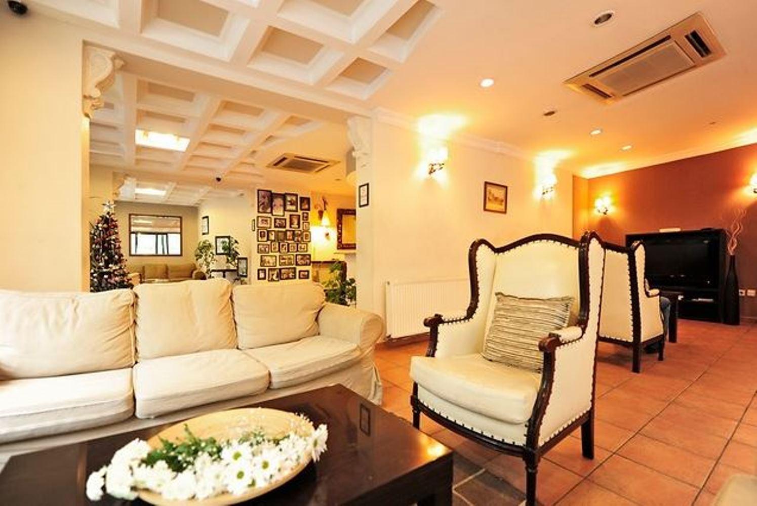 Uestuen Hotel Alsancak Ізмір Екстер'єр фото