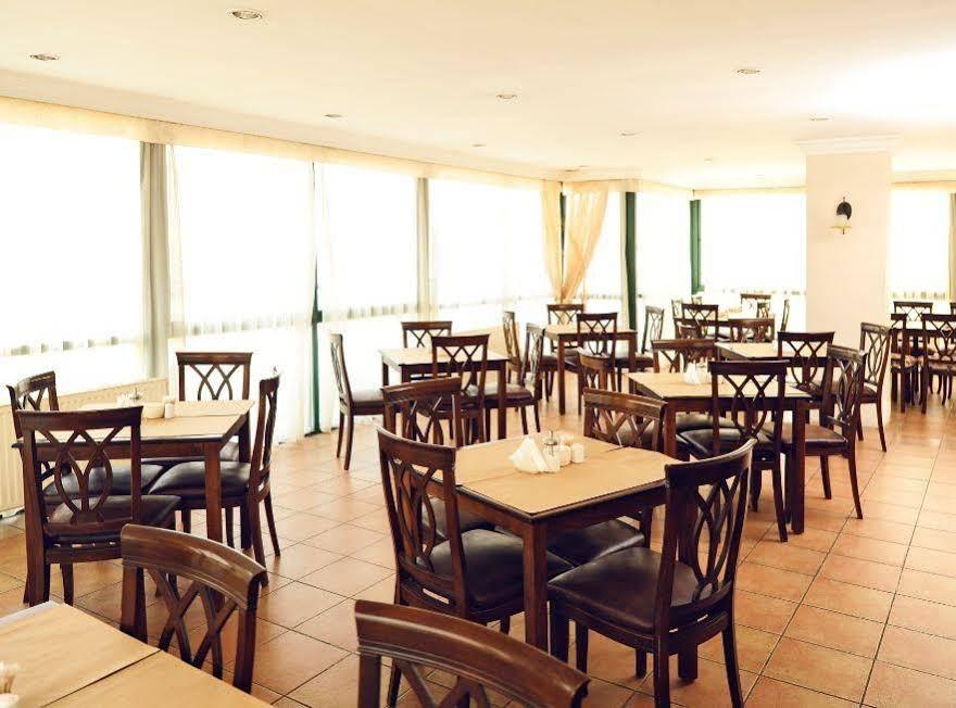 Uestuen Hotel Alsancak Ізмір Екстер'єр фото